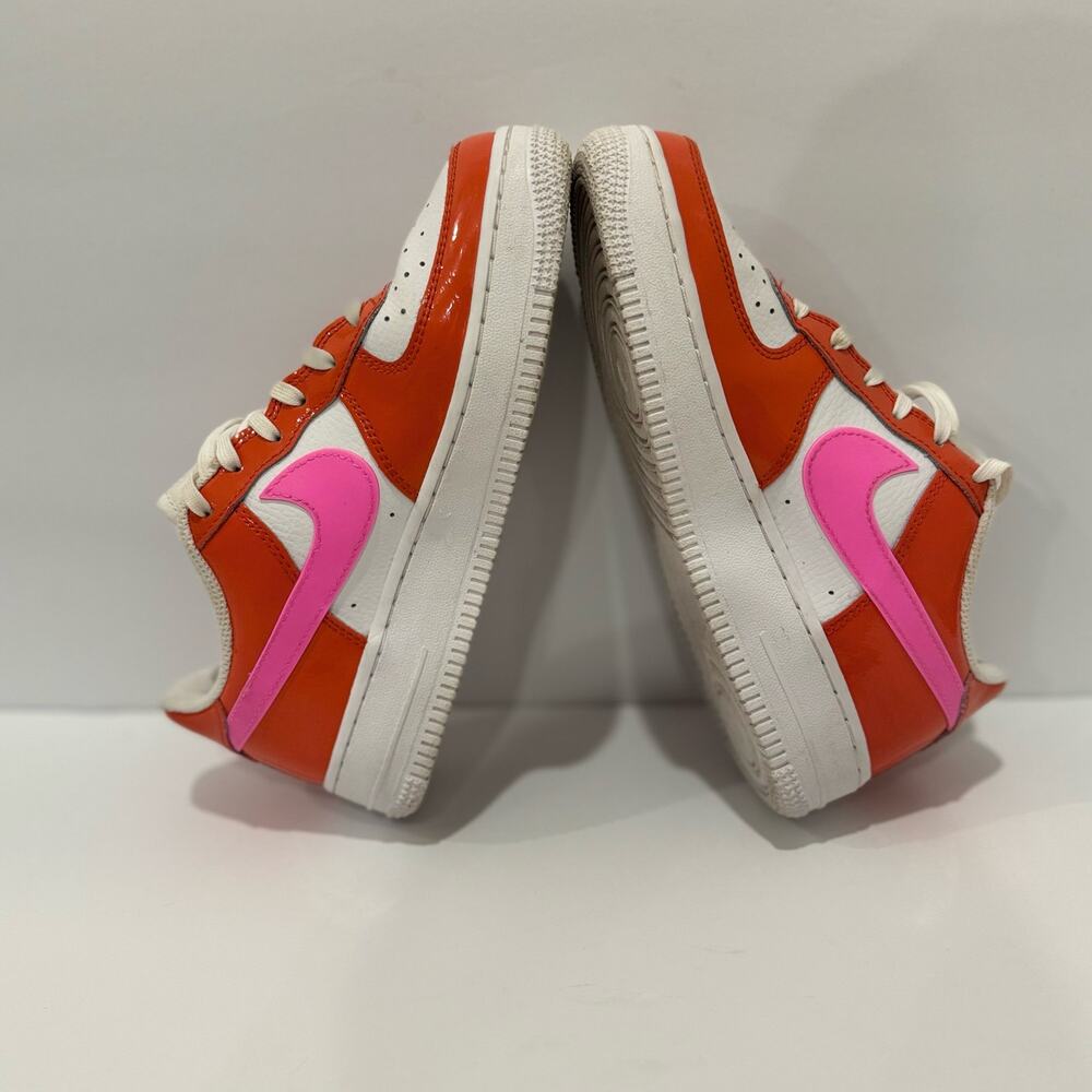 AIR FORCE 1 LOW PS Valentine's Day 2023 Youth size 4.5 - Picture 5 of 9